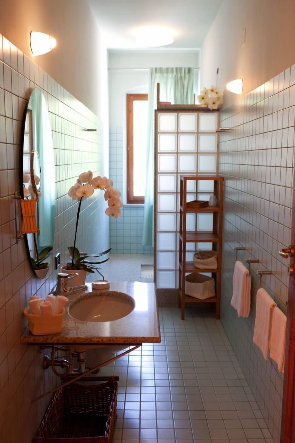 Suite, Private Bathroom | Bathroom | Combined shower/tub, free toiletries, hair dryer, slippers