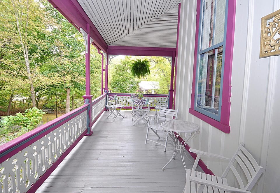 House, Multiple Beds (Manor at Berkeley Springs) | Property grounds