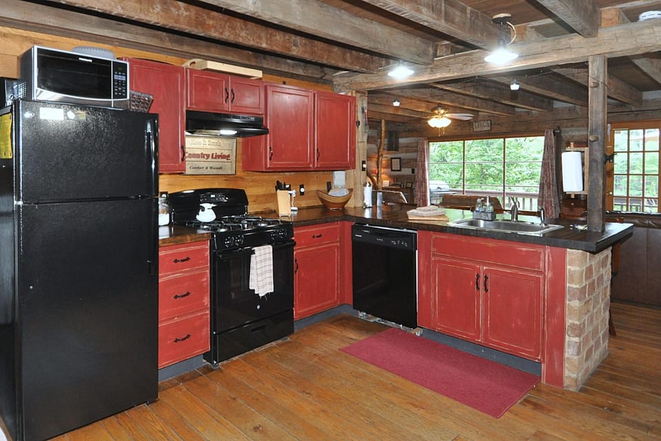 Cabin, Multiple Beds (Pondview Cabin - Log Cabin Retreat) | Private kitchen | Fridge, freezer