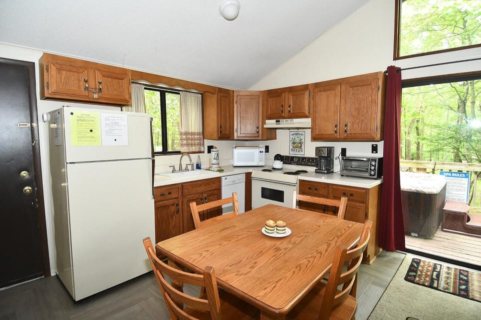 House, Multiple Beds (Woods Song - Natures Promise) | Private kitchen | Fridge, dishwasher, spices, freezer