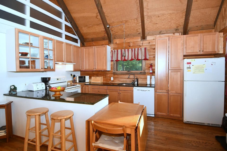 House, Multiple Beds (The Outlook - A Majestic View!) | Private kitchen | Fridge, dishwasher, freezer, spices