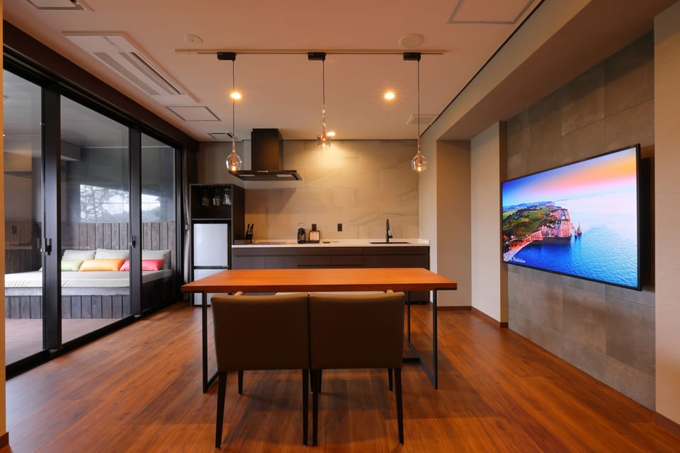 Exclusive Residence with Silver hot springs, Non smoking | In-room safe, blackout drapes, soundproofing, WiFi (free)