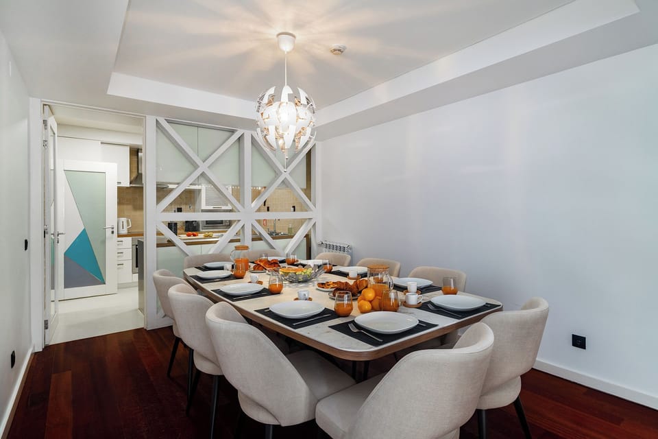 Apartment, 3 Bedrooms, Non Smoking | Dining room