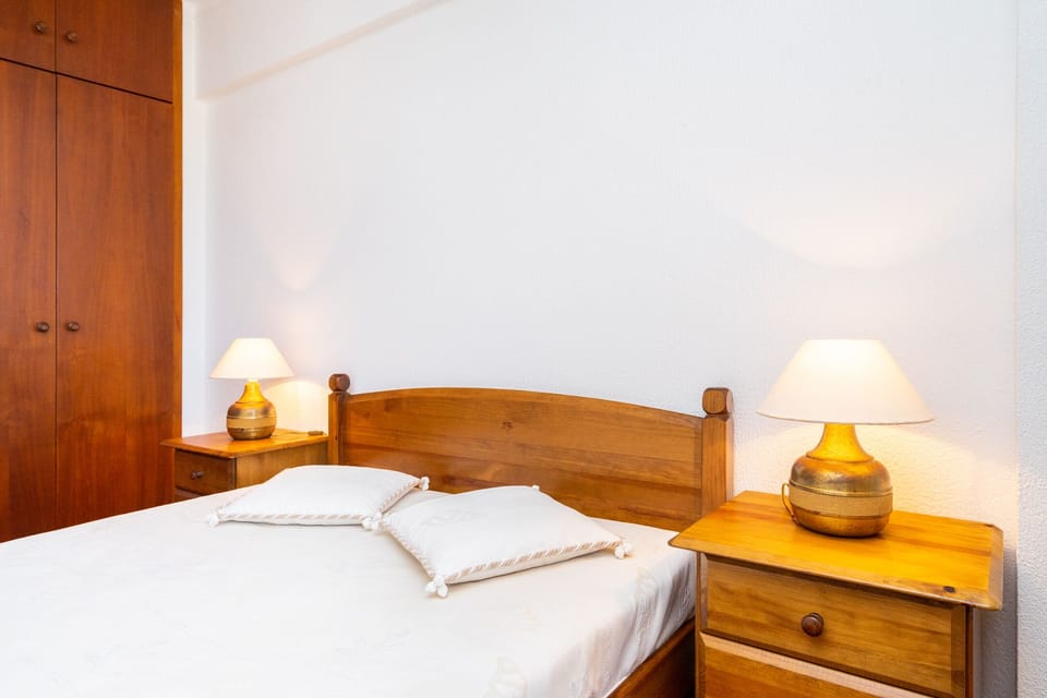 Apartment, 1 Bedroom, Non Smoking | 1 bedroom, soundproofing, free WiFi, bed sheets