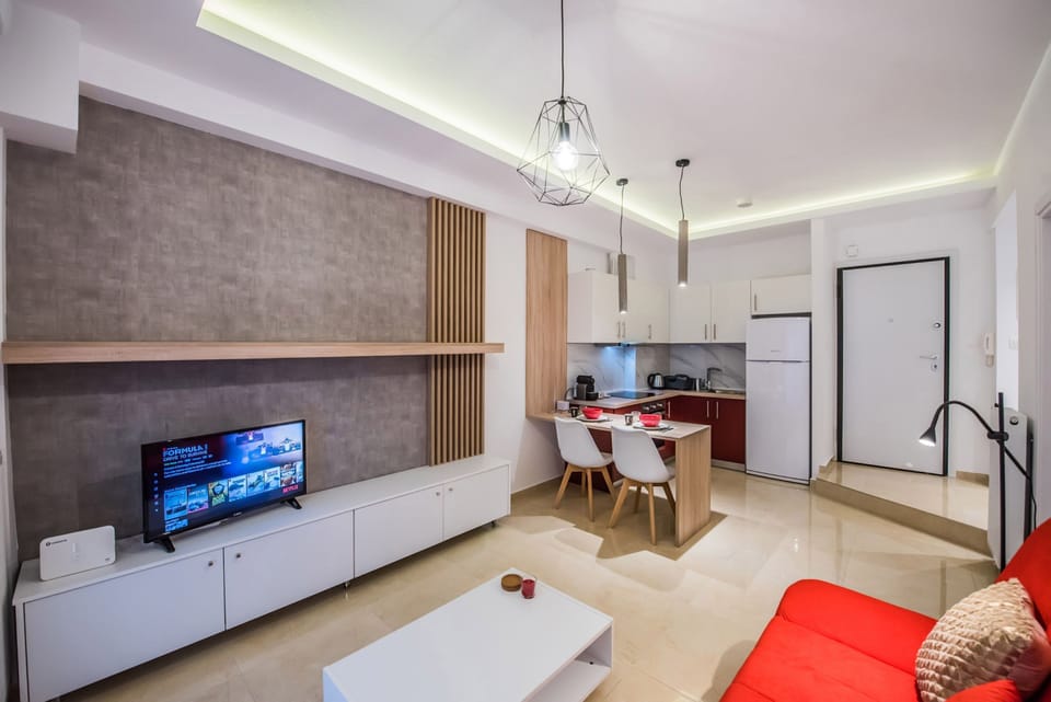 Deluxe Apartment, 1 Bedroom | Living room | Flat-screen TV, Netflix, streaming services
