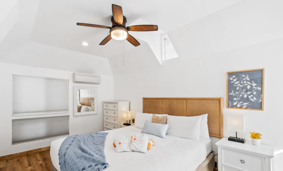 Sand Dollar Bedroom