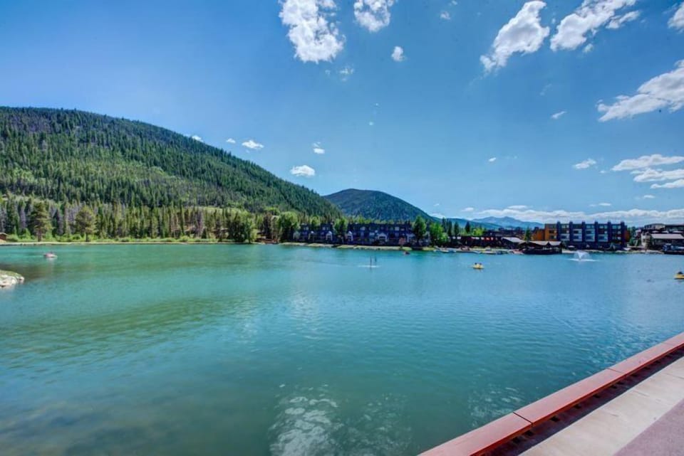Condo (100-3 Lakeside Village) | Exterior