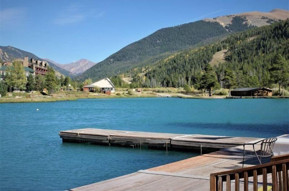 Dock
