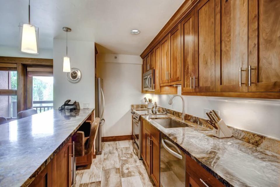 Condo (Vail Lion Square 1 Bed Gold) | Private kitchen | Dining tables