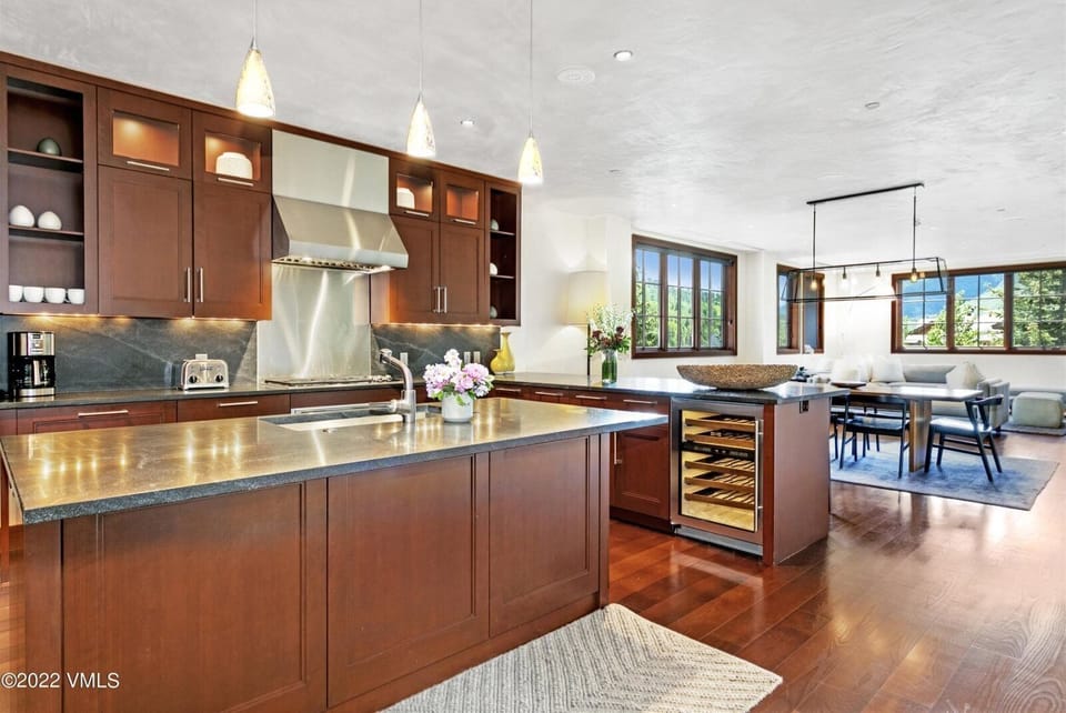 Condo (Vail Solaris 3 Bedroom) | Private kitchen