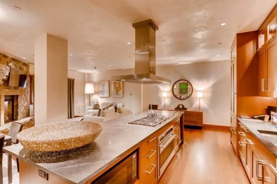 Condo (Vail Solaris Studio Den) | Private kitchen
