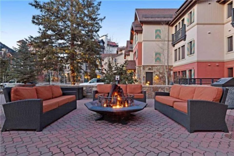 Condo (Vail Lion Square QQ Lodge) | Exterior