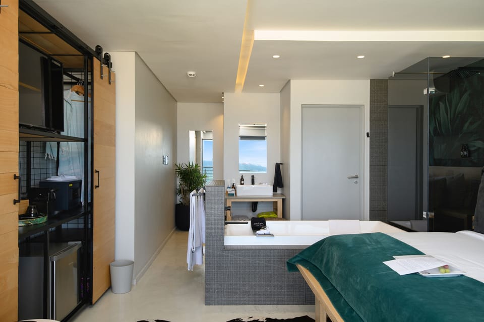 Standard Double Room, 1 Bedroom | Bathroom | Separate tub and shower, free toiletries, hair dryer, bathrobes
