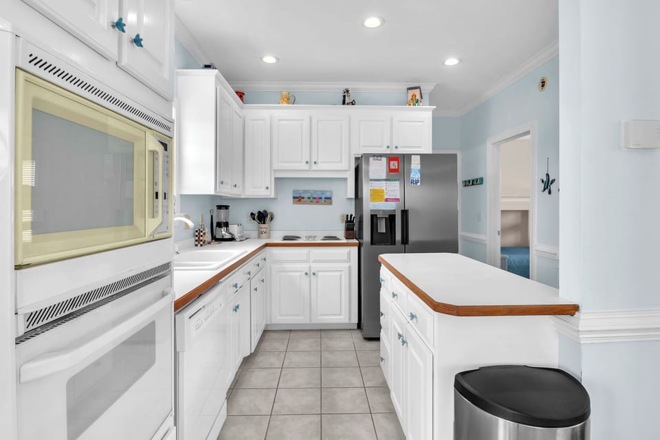 Kitchen - 1st Floor North