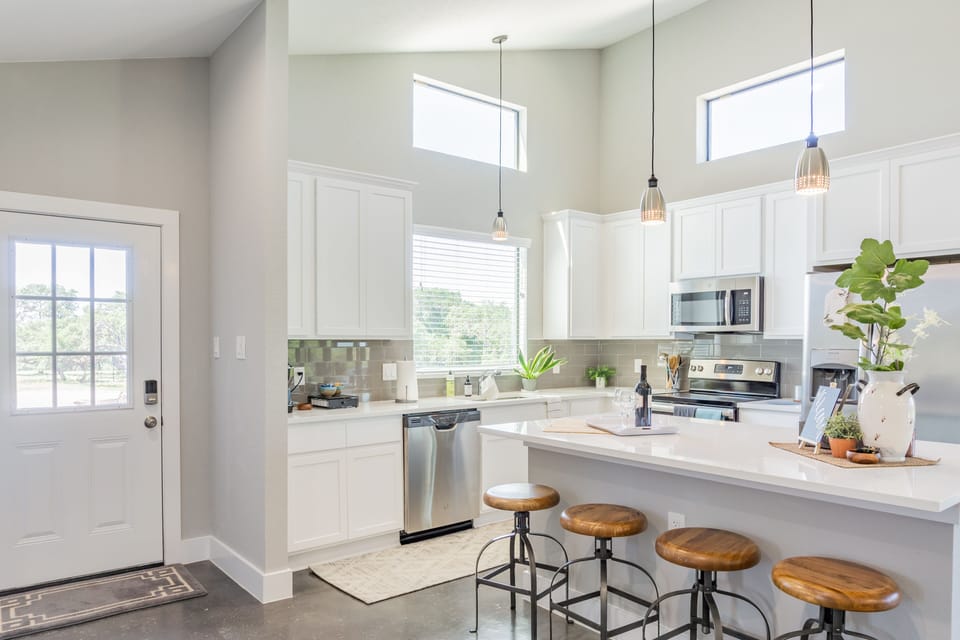 Bright and clean kitchen
Ready for you!

