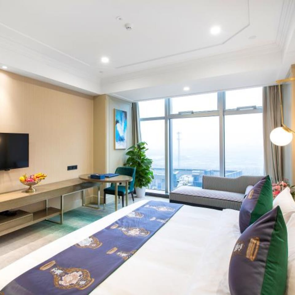 Deluxe Double Room, Non Smoking | Premium bedding, blackout drapes, free WiFi, bed sheets