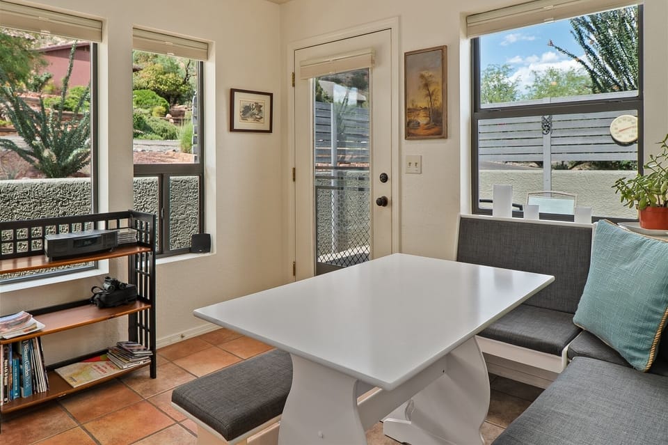 Breakfast nook