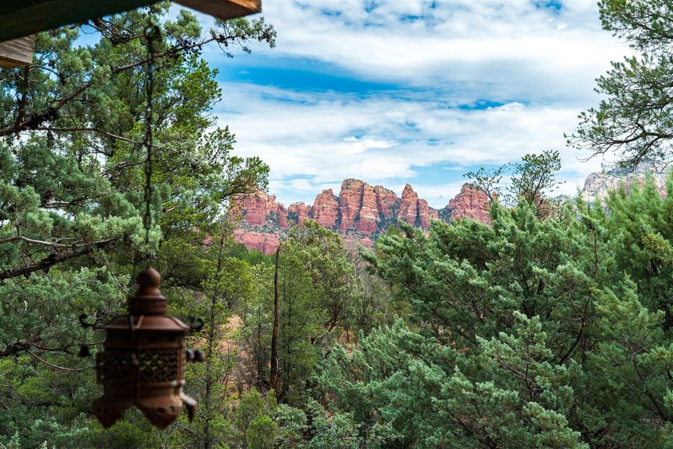Relax and unwind under Sedona dark skies