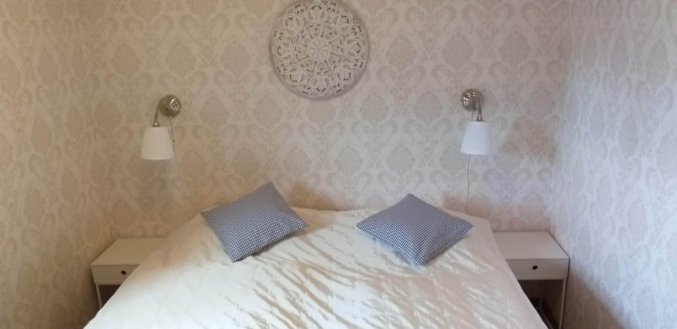 Cabin (Brygghuset) | Iron/ironing board, cribs/infant beds, free WiFi