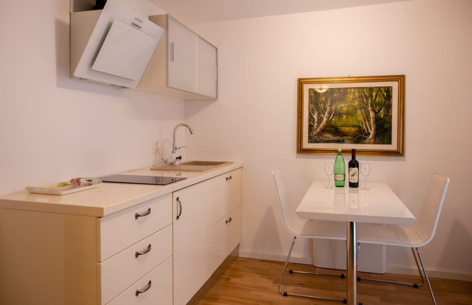 Studio (A2) | Interior