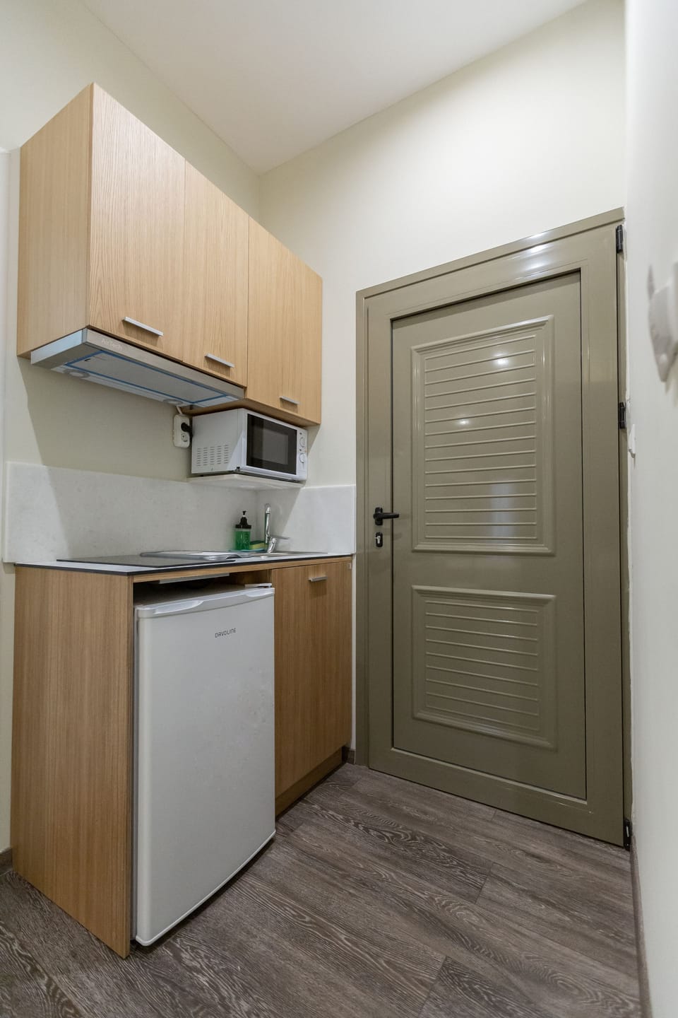Family Room, Sea View (G7) | Private kitchen | Mini-fridge, coffee/tea maker, electric kettle