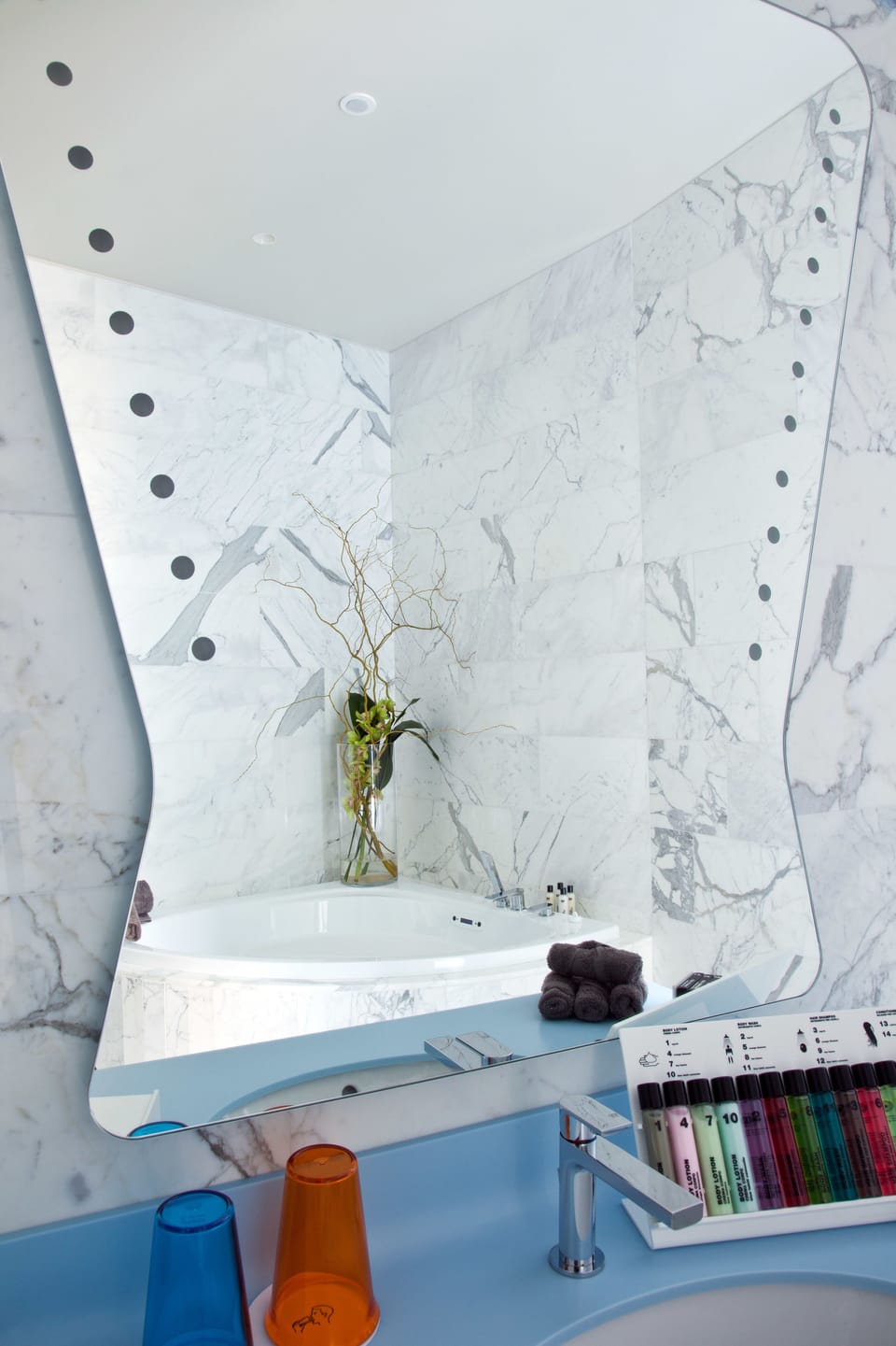 Presidential Suite, Jetted Tub, Sea View | Bathroom | Shower, free toiletries, hair dryer, slippers