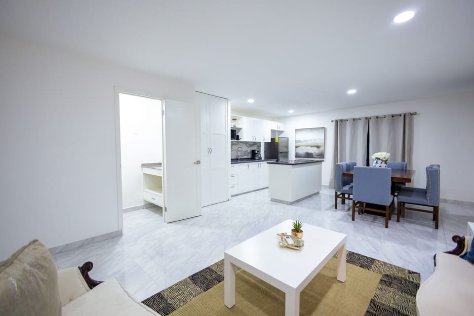 3 Bedroom Suite | Living room | Smart TV