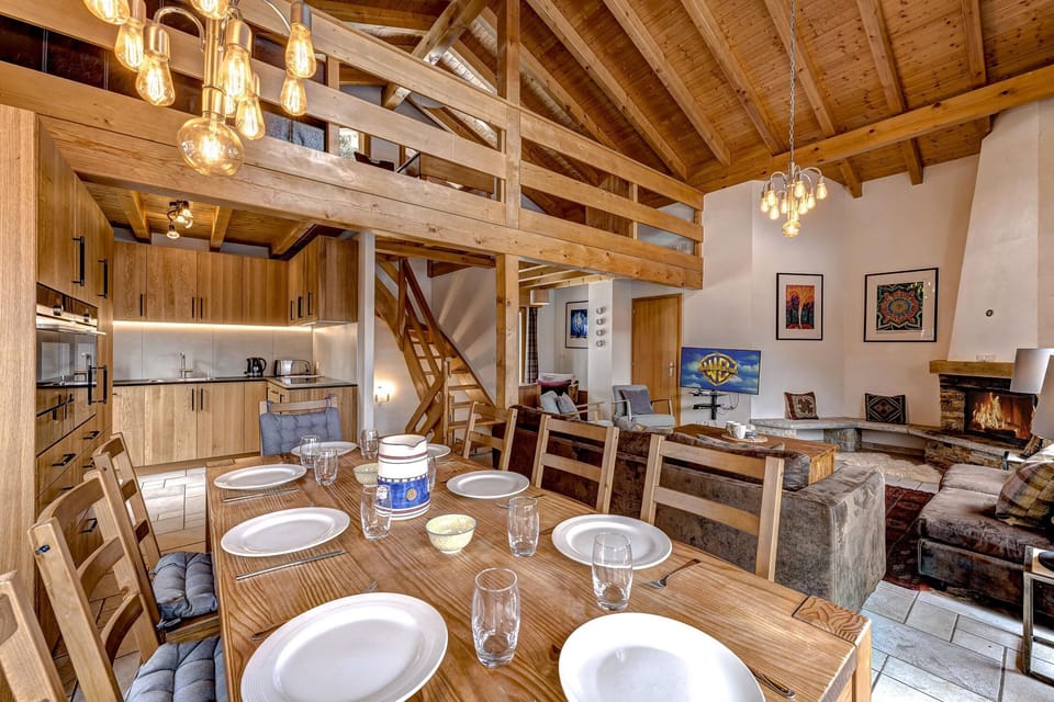 Living-dining room