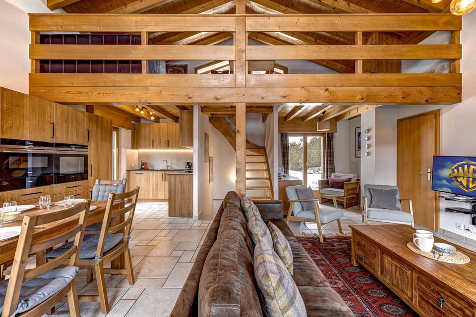 Living-dining room
