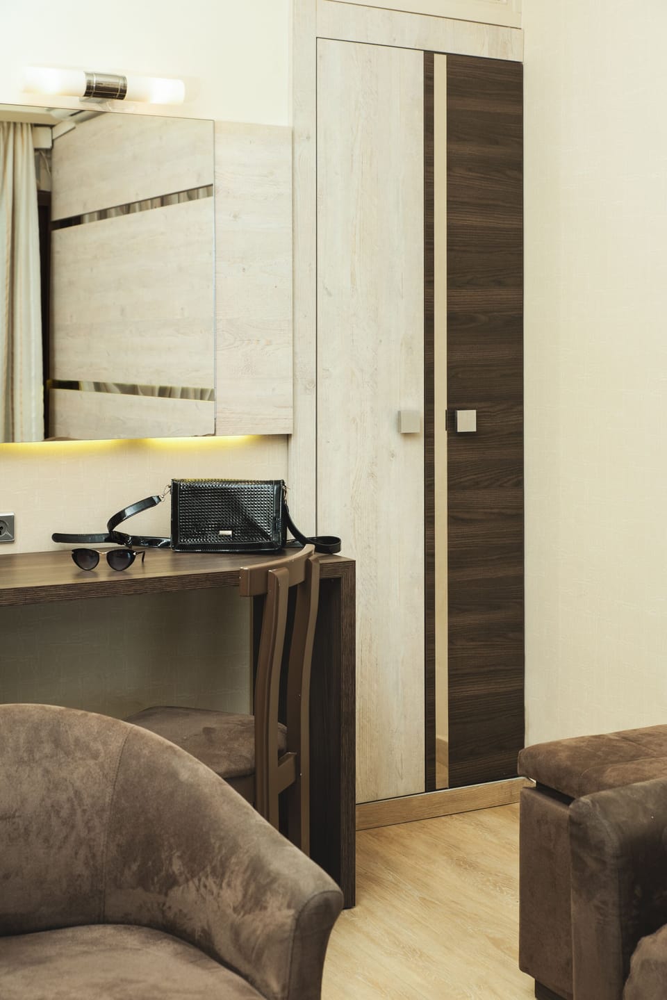 Comfort Apartment | Living area | Flat-screen TV
