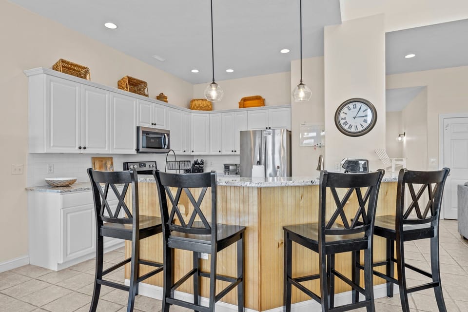 4 Kitchen