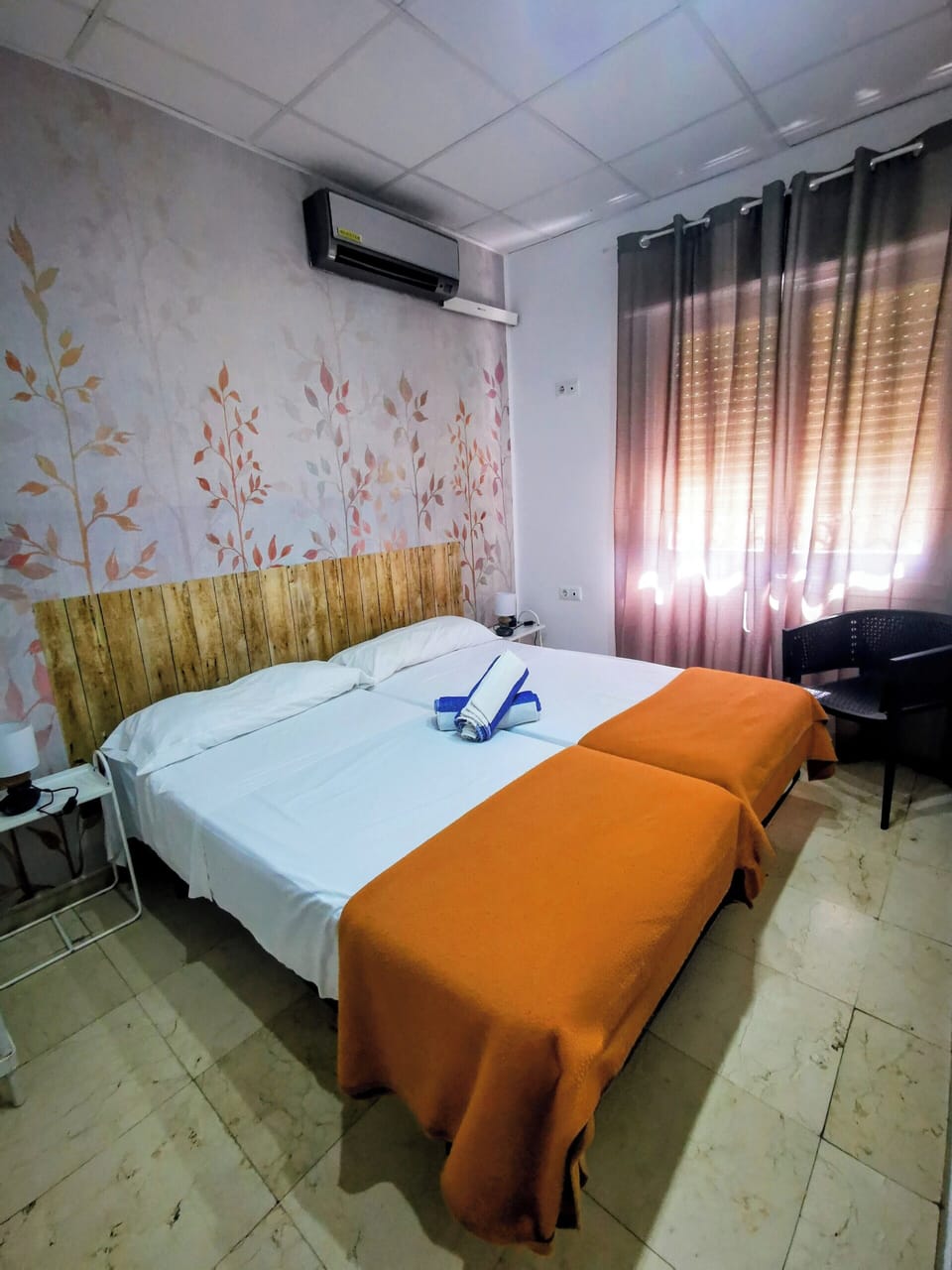Twin Room, Shared Bathroom | Individually decorated, individually furnished, free WiFi, bed sheets
