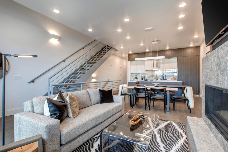New SKI-IN/SKI-IN Townhome in the Canyons Village