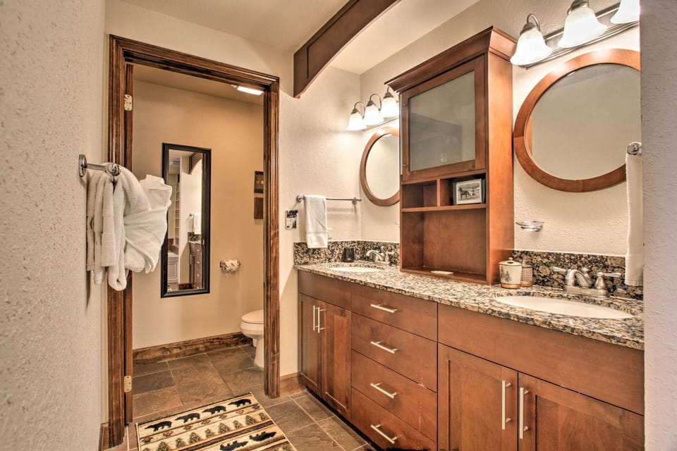 En-Suite Bathroom