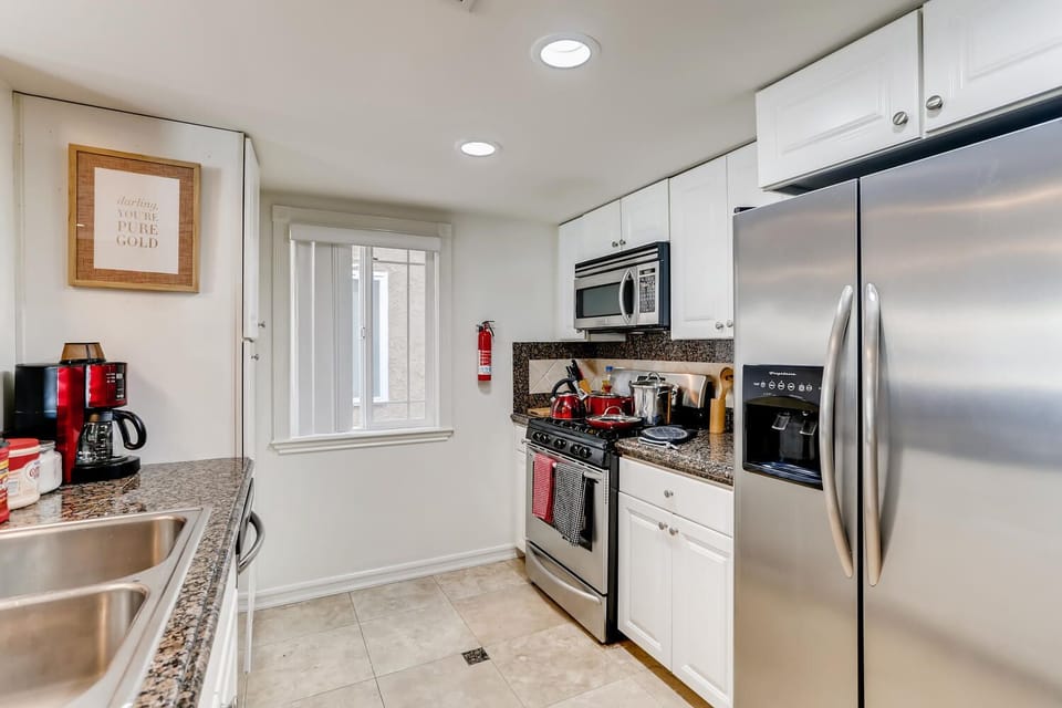 Villa, 3 Bedrooms | Private kitchen | Microwave, oven, stovetop, dishwasher