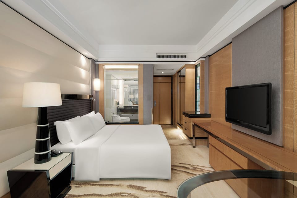 Down comforters, minibar, in-room safe, desk