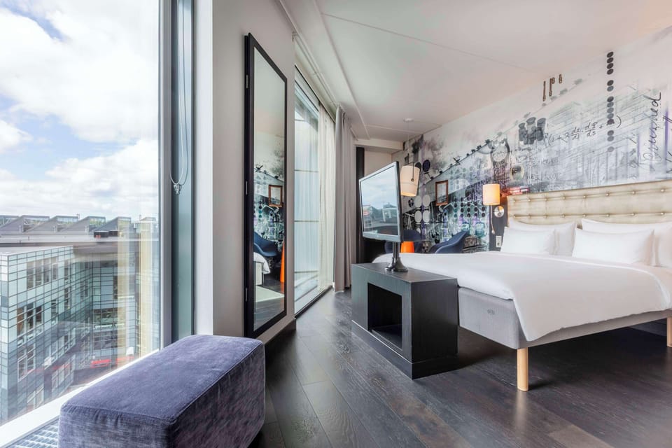 Superior Room, River View | In-room safe, laptop workspace, blackout drapes, soundproofing