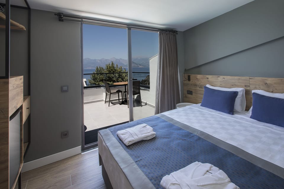 Luxury Double Room | Egyptian cotton sheets, premium bedding, down comforters