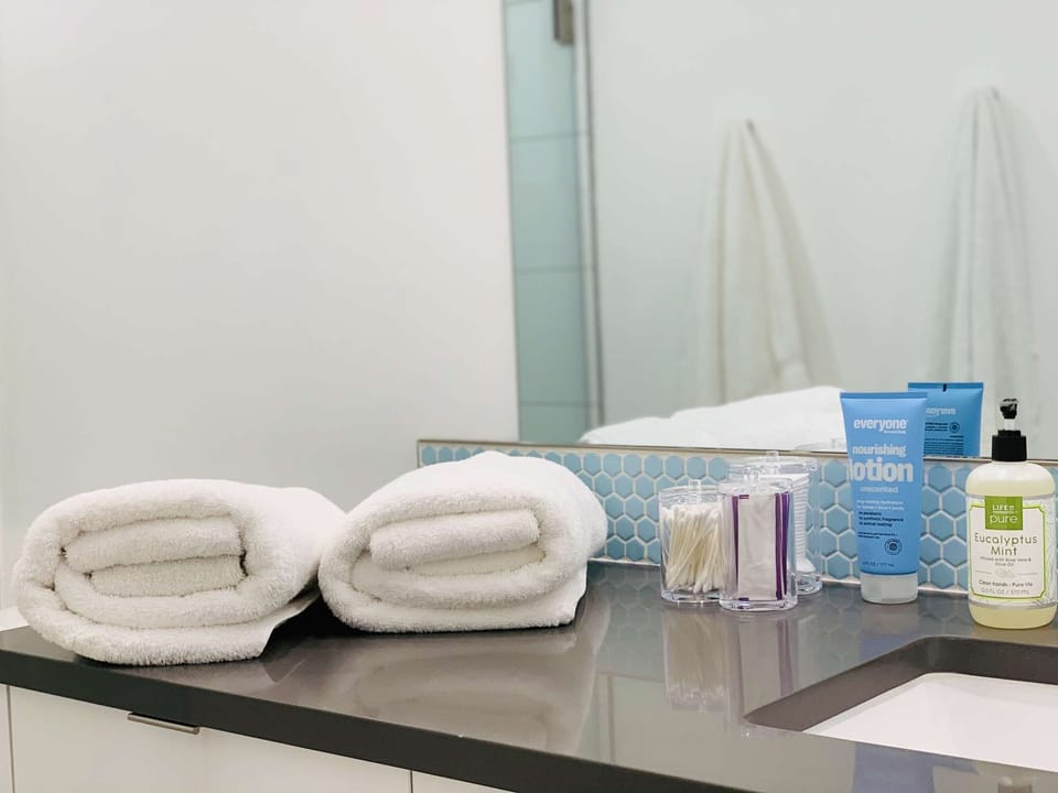 Bathroom amenities