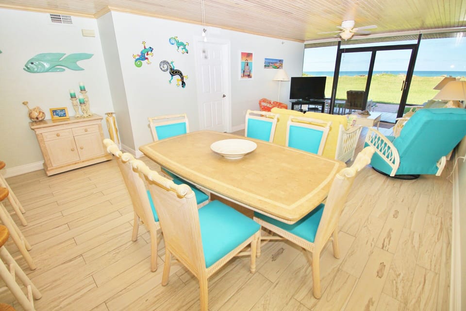 Dining Table for 6