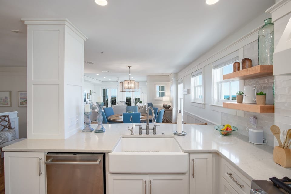 Kitchen/ dining view