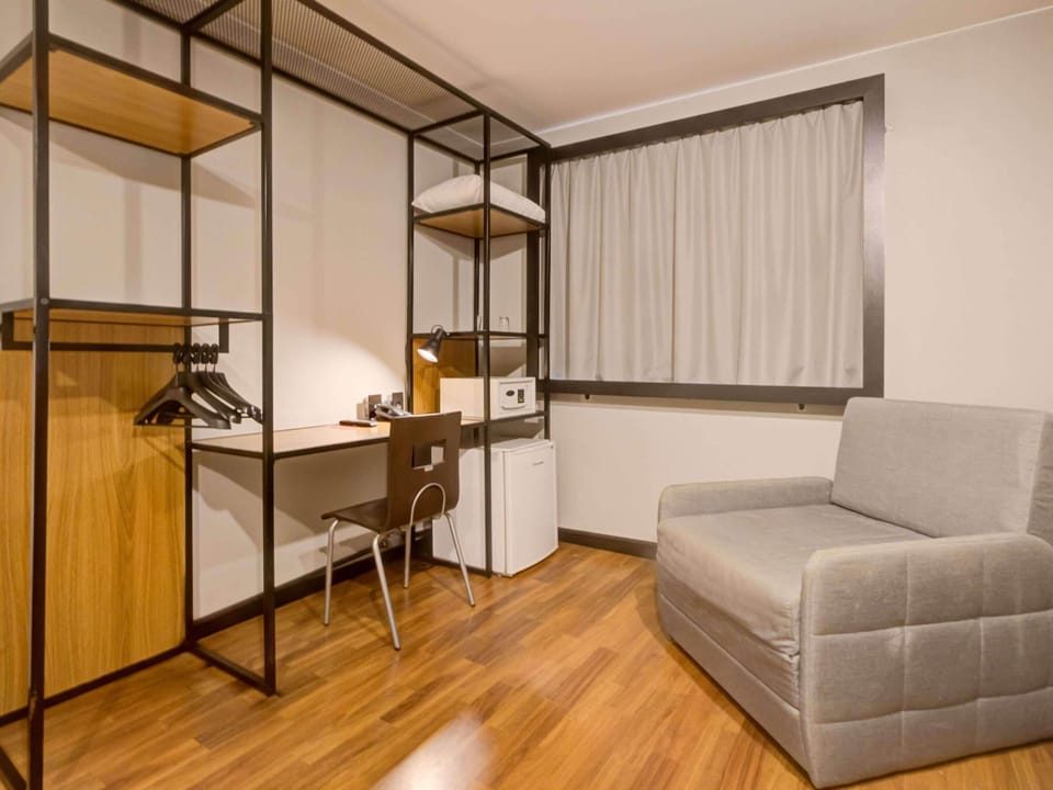 Standard Room, 1 Double Bed, Accessible | Minibar, in-room safe, desk, soundproofing