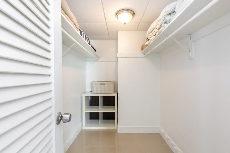Indoors, Building, Room, Furniture, Flooring