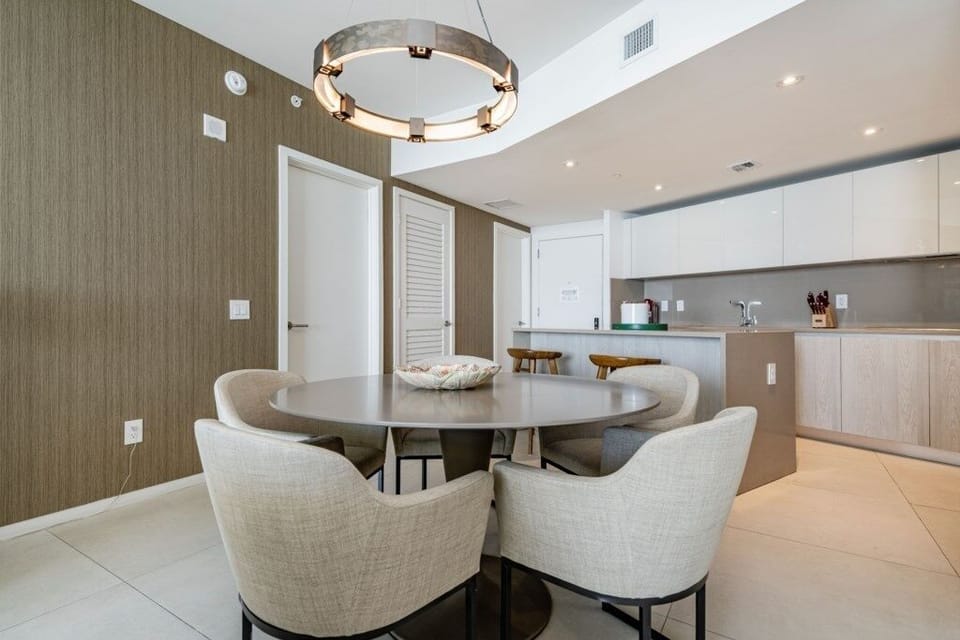 Furniture, Chair, Room, Indoors, Dining Room