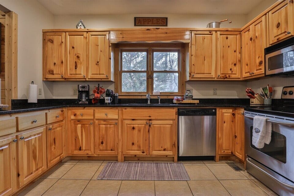 Fully Stocked Kitchen