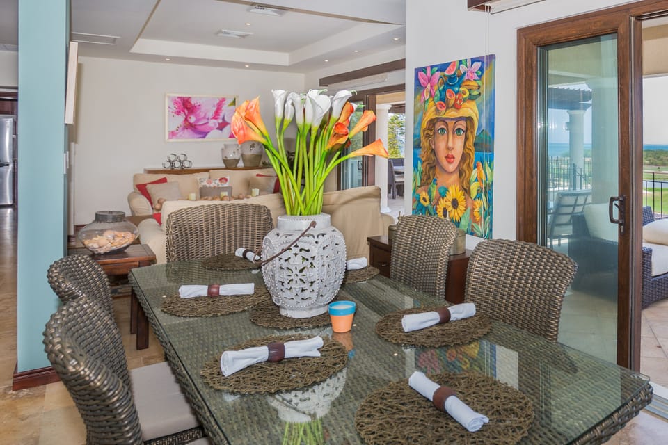Dining room that opens up to the porch