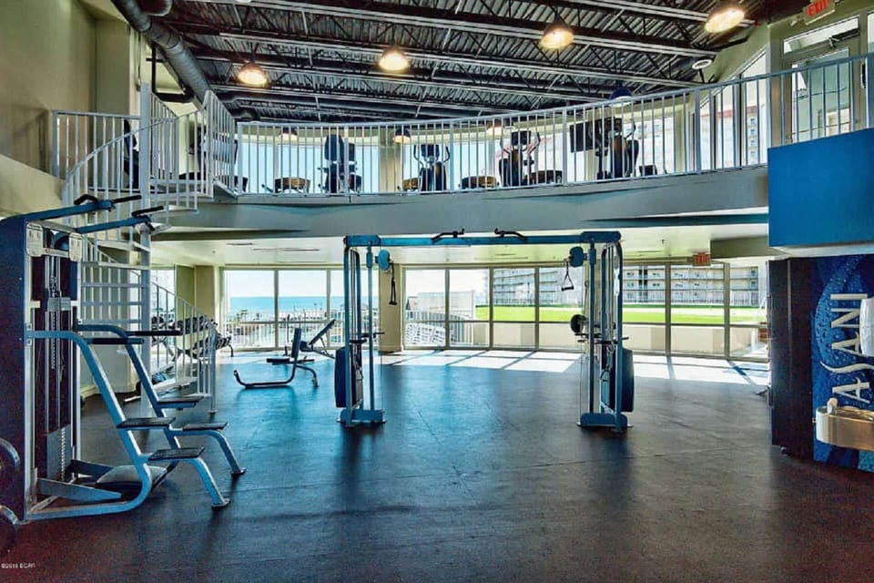 Laketown Wharf by iTrip Apartment in Panama City Beach