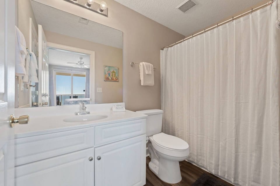 Ocean Ritz by iTrip Panama City Beach Apartment in Long Beach