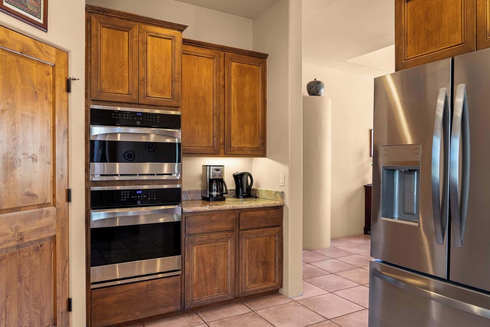 Kitchen with Double oven for vacation feasts and large refrigerator to stock up