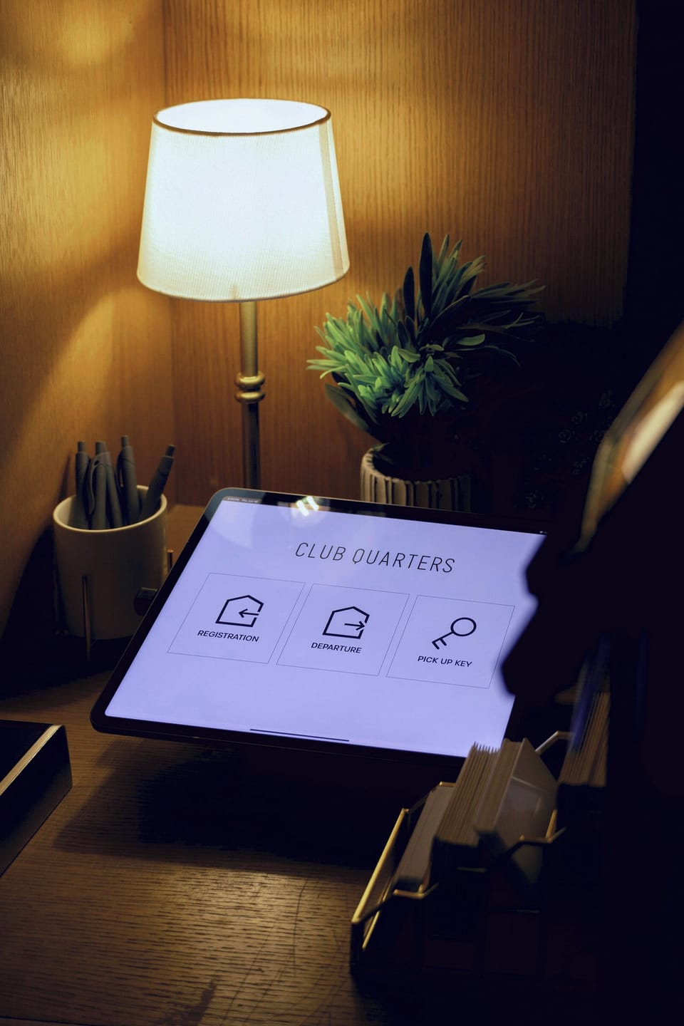 Check-in/check-out kiosk